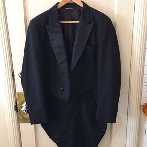 Men's vintage Raffinati formal black tuxedo with tails 41R